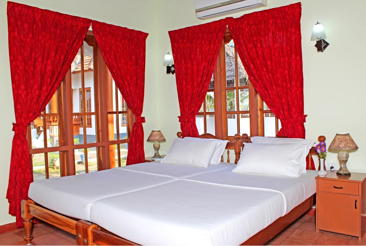 Breeze Backwater Homes Kochi Rum bild
